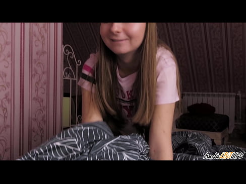 ❤️ Blonde Sucks her Best Friend Deeply και παίρνει σπέρμα στο στόμα της ️❌ Πόρνο ❌